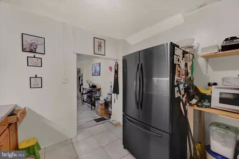 Entry Way - 431 Cedar St, Reading, PA 19601 photo 3 of 3