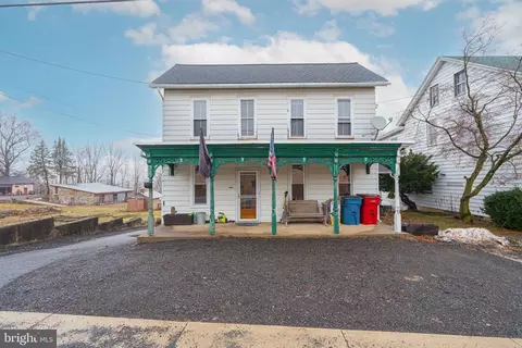 1303 State St, Mertztown, PA 19539