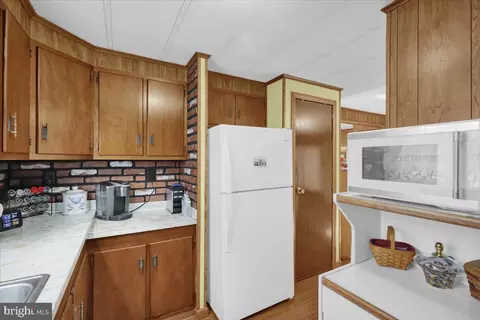 Kitchen - 165 Wanner Rd, Reading, PA 19606 photo 2 of 2