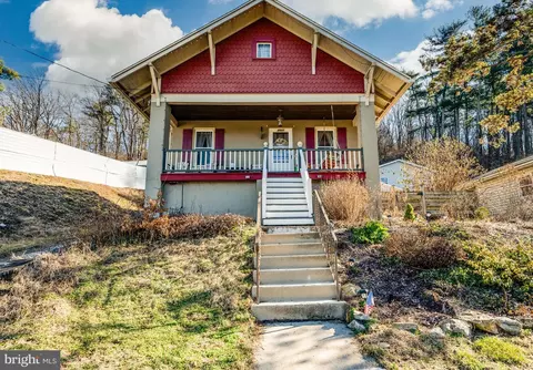 3521 Oak St, Laureldale, PA 19605
