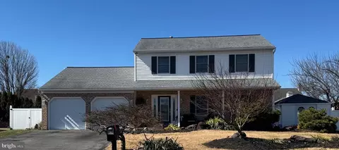 508 Hillside Ct, Hamburg, PA 19526