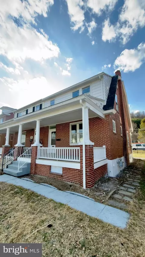 24 Marshall Ave, Reading, PA 19606 photo 2