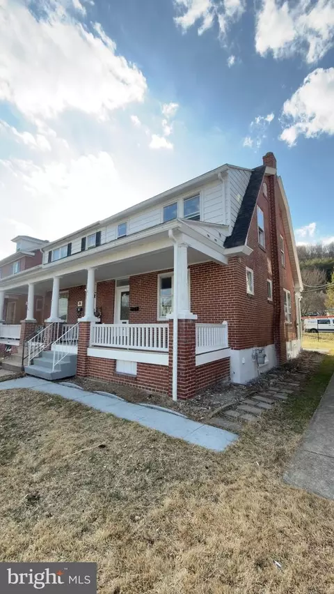 24 Marshall Ave, Reading, PA 19606 photo 3