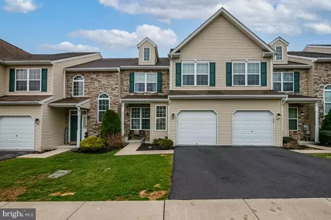67 Emily Ct, Reading, PA 19606