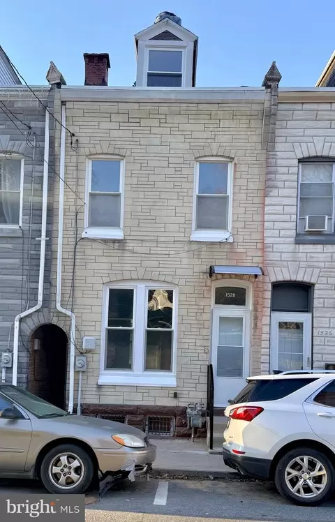 1528 Haak St, Reading, PA 19602