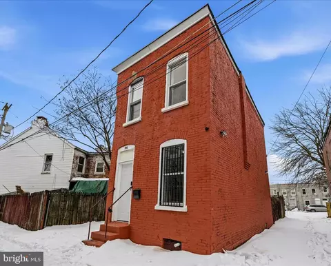 641 R Bingaman St, Reading, PA 19602