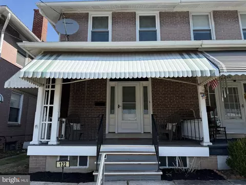 122 N Walnut St, Fleetwood, PA 19522