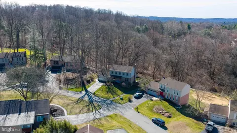View/Area - 34 Eagle Ln, Reading, PA 19607 photo 2 of 9