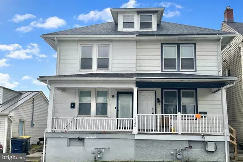 218 W Franklin St, Womelsdorf, PA 19567