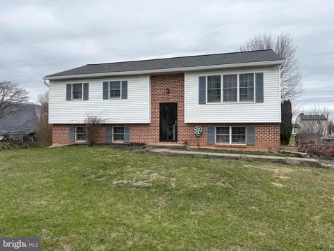 255 Degler Ave, Leesport, PA 19533