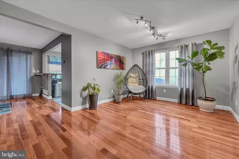 Entry Way - 247 Bainbridge Cir, Reading, PA 19608 photo 3 of 4