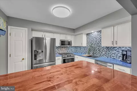 Kitchen - 247 Bainbridge Cir, Reading, PA 19608 photo 1 of 3