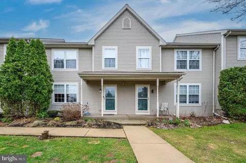 21 Cranberry Rdg # -4, Reading, PA 19606