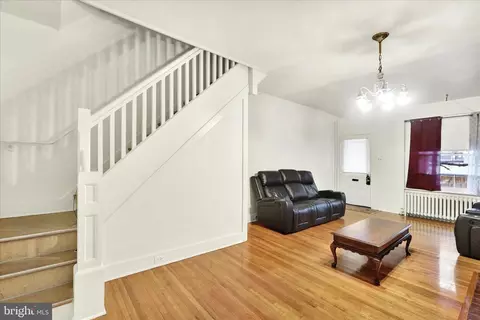 Living - 716 Schuylkill Ave, Reading, PA 19601 photo 3 of 3