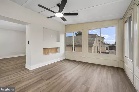 Living - 837 Philadelphia Ave, Reading, PA 19607 photo 2 of 3