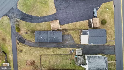 View/Area - 837 Philadelphia Ave, Reading, PA 19607 photo 2 of 2