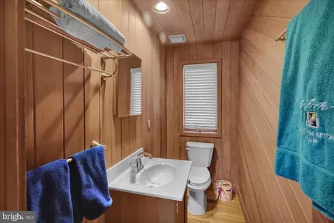 Bath - 7 Hessian Blvd, Reading, PA 19607 photo 1 of 7