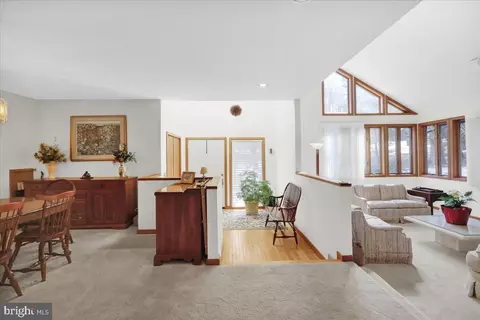 Entry Way - 7 Hessian Blvd, Reading, PA 19607 photo 2 of 7