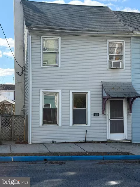 112 N Main St, Topton, PA 19562
