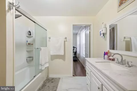 325 Pear St, Reading, PA 19601 photo 27