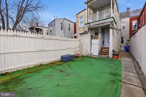 325 Pear St, Reading, PA 19601 photo 40