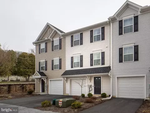 3 Hawley Ct, Reading, PA 19606