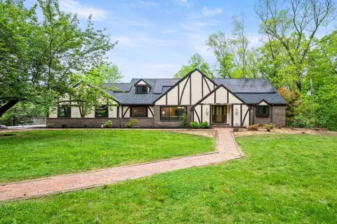 41 Devon Dr, Reading, PA 19606