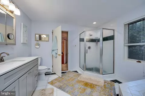 Bath - 199 Deer Hill Rd, Reading, PA 19607 photo 5 of 5
