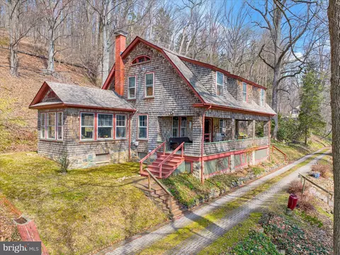 900 Friedensburg Rd, Reading, PA 19606