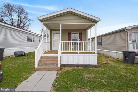 6801 Penn Ave #27, Wernersville, PA 19565
