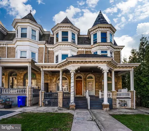 911 N 5th St, Reading, PA 19601