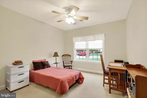 Bedroom - 162 N Cacoosing Dr, Reading, PA 19608 photo 3 of 4
