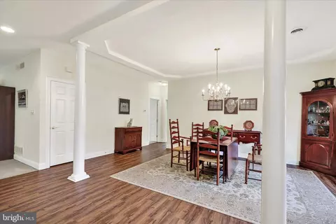 Entry Way - 162 N Cacoosing Dr, Reading, PA 19608 photo 1 of 3
