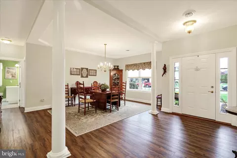 Entry Way - 162 N Cacoosing Dr, Reading, PA 19608 photo 2 of 3