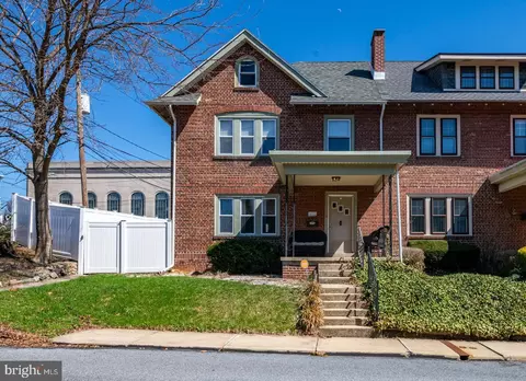 15 Trebor Pl, Reading, PA 19610