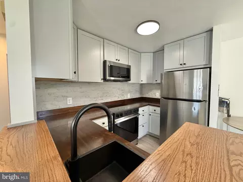 1334 L Wyomissing, Reading, PA 19609