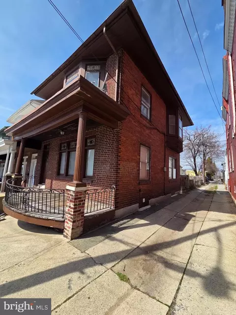 1209 Spring St, Reading, PA 19604