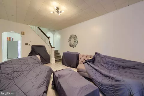 Entry Way - 814 Master St, Reading, PA 19602 photo 1 of 7