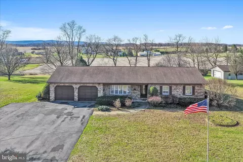 649 Stone Hill Rd, Shoemakersville, PA 19555