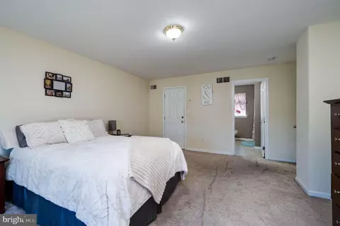 Bedroom - 4870 Dunham Dr, Reading, PA 19606 photo 3 of 11