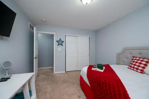 Bedroom - 4870 Dunham Dr, Reading, PA 19606 photo 11 of 11