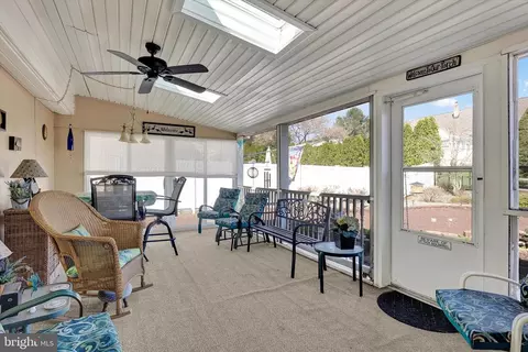 Exterior - 211 John Glenn Ave, Reading, PA 19607 photo 4 of 8