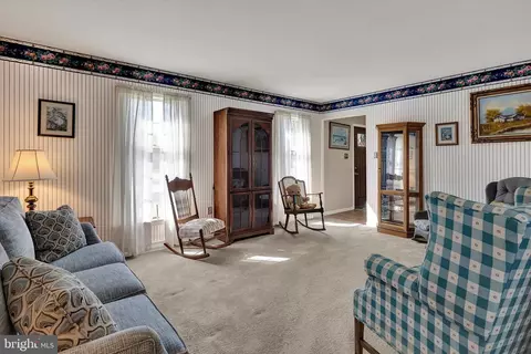 Living - 211 John Glenn Ave, Reading, PA 19607 photo 1 of 1