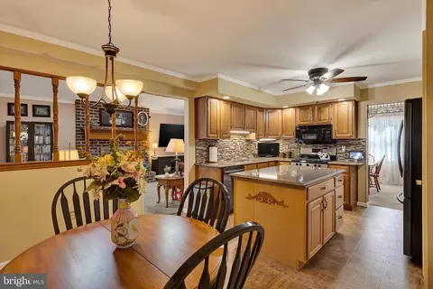 Kitchen - 211 John Glenn Ave, Reading, PA 19607 photo 2 of 2
