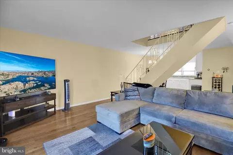 Entry Way - 23 Hilbert Ct, Reading, PA 19606 photo 2 of 3