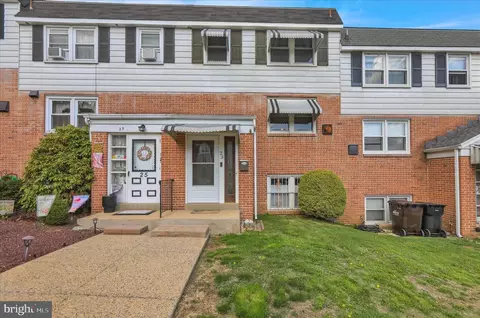 23 Hilbert Ct, Reading, PA 19606