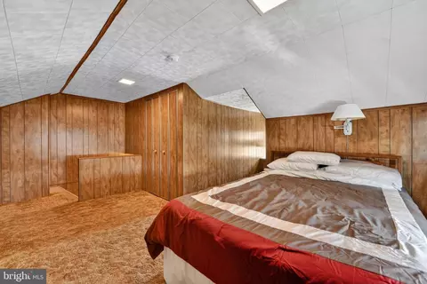 Bedroom - 397 Pine St, Reading, PA 19611 photo 6 of 7