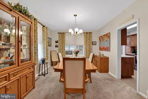 Dining - 397 Pine St, Reading, PA 19611 photo 1 of 2