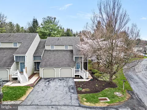 View/Area - 2000 Meadow Gln, Reading, PA 19610 photo 1 of 8