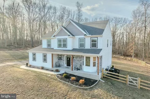 318 Douglass Dr, Douglassville, PA 19518